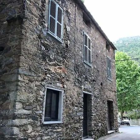 Authentique Maison De Village Corse Vue Nyaraló *
